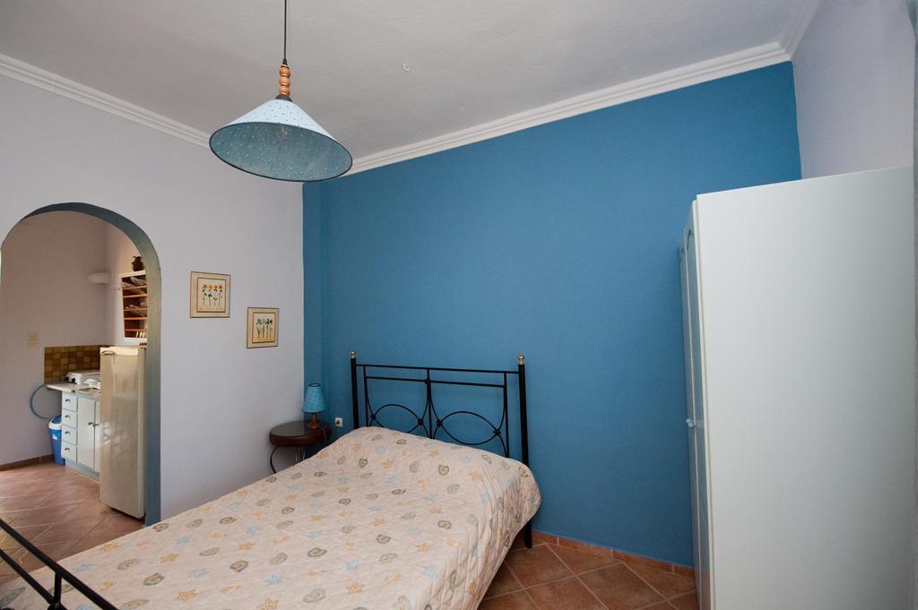 Zorbas Apartments Volissos Quarto foto